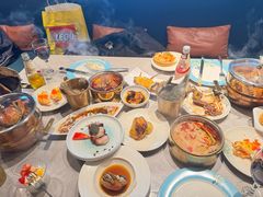 -雍容荟帝王蟹活龙虾展台自助(IFS黑金店)