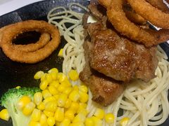 -汤姆家的牛排意面披萨(新城市广场店)