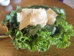 -三文彩虹鳟鱼庄