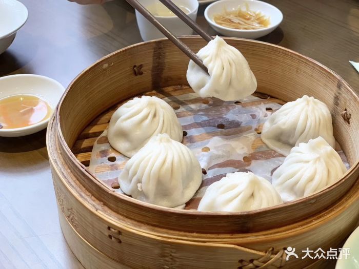 南翔馒头店鲜肉小笼包图片