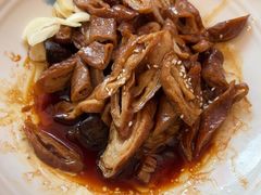 -老鼎万春卤菜(五代传承创始老店)