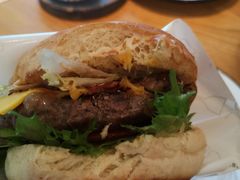 蘑菇培根牛肉堡-龙治汉堡(中华城店)