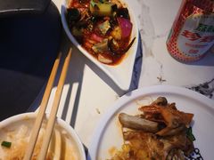 -徐记小怪兽肉蟹煲店(哈西万达金街店)