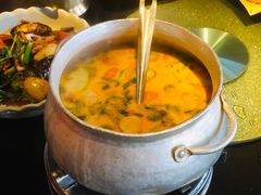 -大头虾越式风味餐厅(光明广场店)