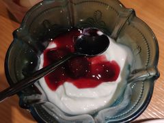樱桃酸奶-HELLO MUSAE 拾光缪斯餐厅·纯正希腊风味(苏州中心店)