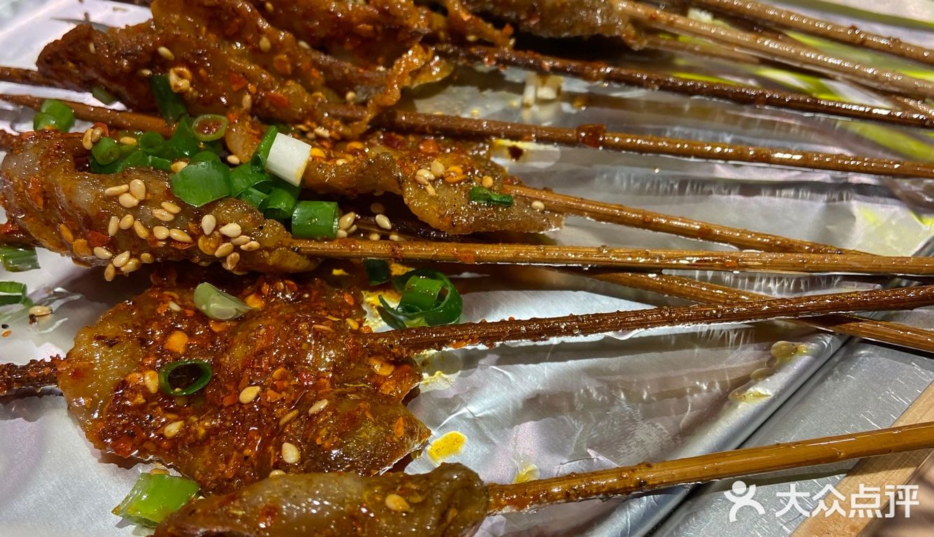 吃了这么多家烧烤烤串,我还是更爱李不管把把烧烧烤夜宵,环境味道都没