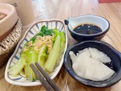 -煲仔皇腊味煲仔饭(经四万达店)