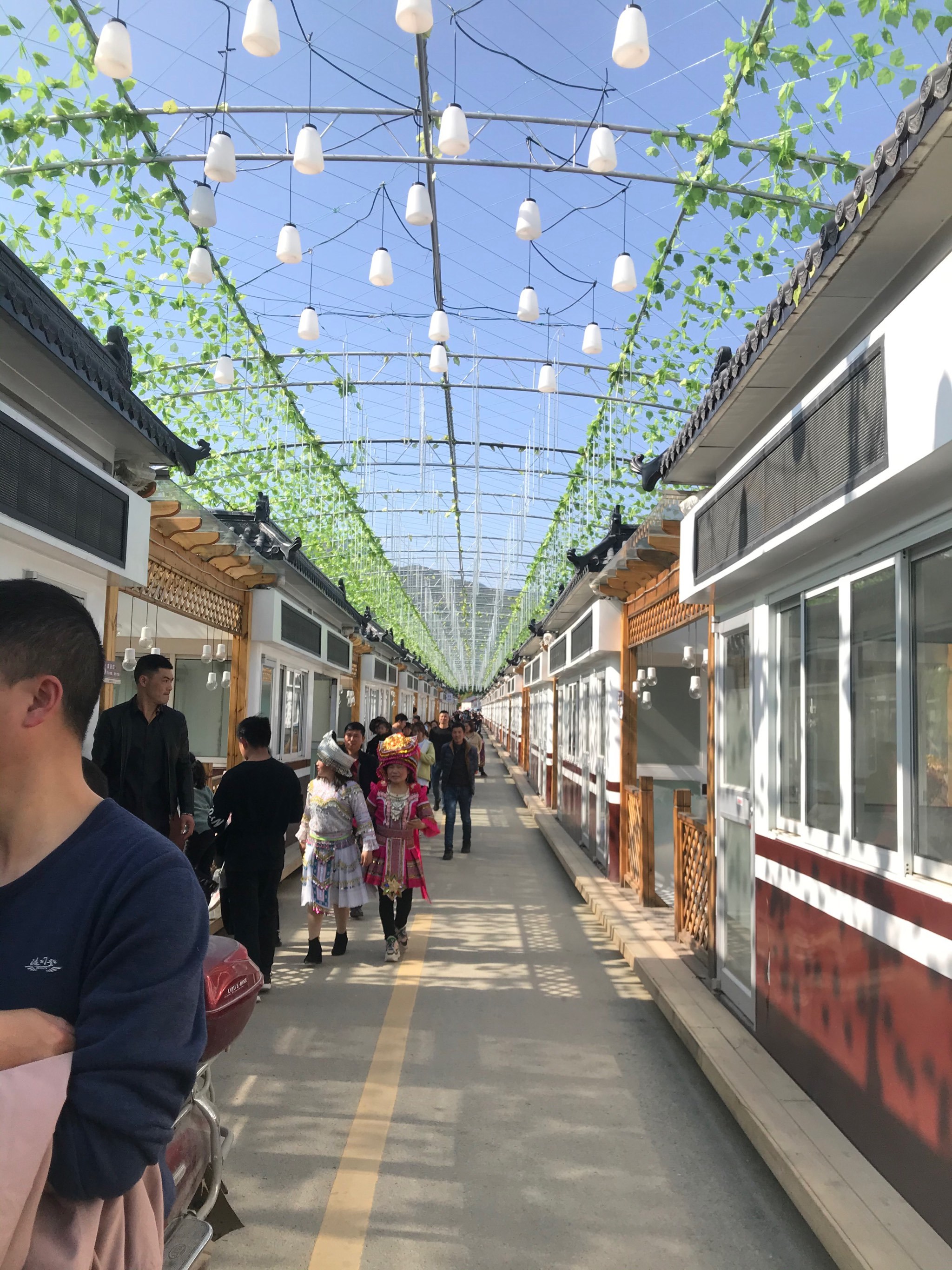 泾县后山梦幻游乐场