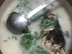 -天乐农家鱼头王(天目湖店)