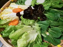 -尚尚仙·酸汤猪手·猪肚鸡火锅(华联万柳购物中心店)