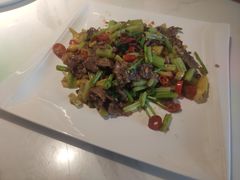 -荷塘秋月·本帮江浙菜(国权路店)