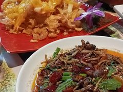 -月亮眼花园餐厅书吧酒吧