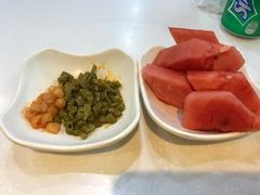 免费的咸菜和水果-南城香·饭香串香馄饨香(赵公口店)