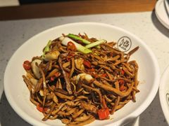 下饭的小笋-江渔儿酸菜鱼(奥园广场金发购物中心店)