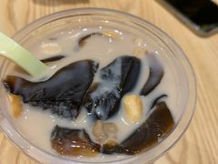 -八婆婆烧仙草(曾厝垵店)