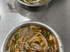 -花溪牛肉粉(八鸽岩店)