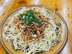 -一品红烧鸭特色川菜(三岔湖店)