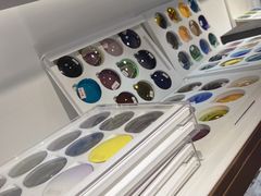 -宏宇眼镜蔡司依视路折扣店(兆佳眼镜城店)