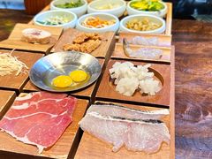 -银米·云南传统过桥米线(双廊黑金冠店)