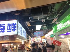 -观音桥步行街