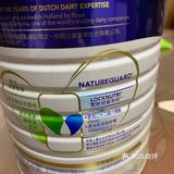 放到水里摇几下就可以！