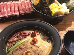 -呷哺呷哺(凯旋广场店)