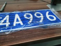 -奔驰上海利星(七宝店)