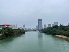 -万绿园