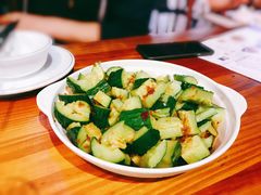 凉拌黄瓜-三妹小龙虾·黄油蟹(华侨城总店)