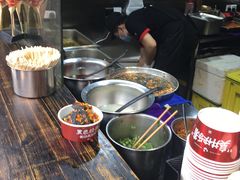 -黑色经典臭豆腐·湖南特产(坡子街特产局店)