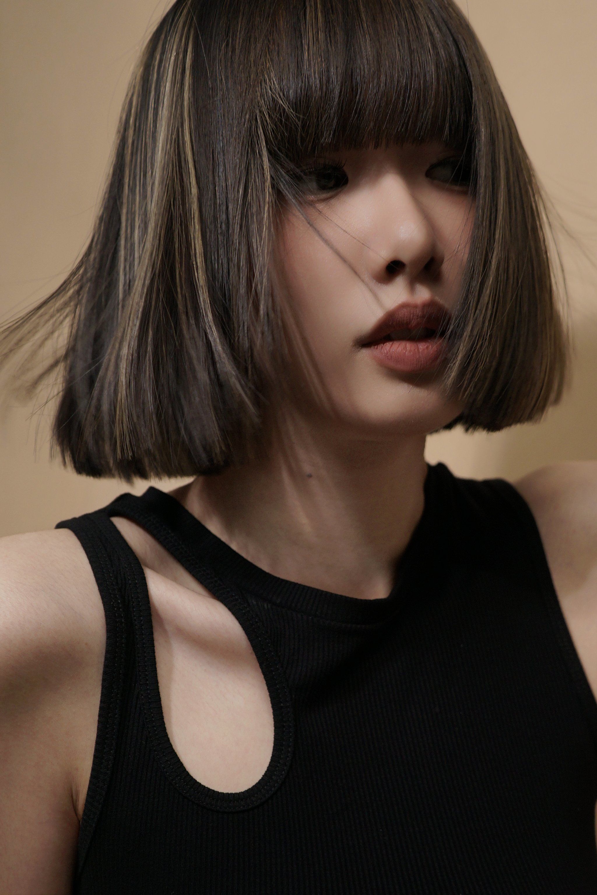 不撞衫修饰脸型\\n减龄短发一刀切 一定要尝试的减龄发型 宝妈首选