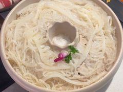 -老牌坊云南鱼豆花火锅(哈西万达店)