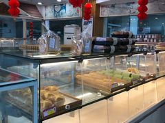面包甜点陈列柜-佳麦烘焙(姚港路店)