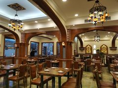 大堂-清真·玛丽亚新疆菜主题餐厅(浙江中路店)