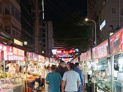 -正宁路小吃夜市