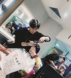 -Kraemer Paris  苏豪路易士·嘉玛发廊