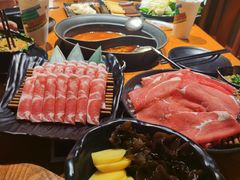 -呷哺呷哺(普陀乐购真北店)