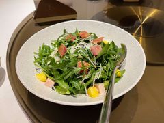 温泉蛋芝麻菜沙拉-粤界(望京金辉店)