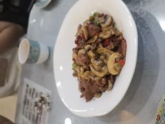 -汗腾格里·风味餐厅(新疆驻京办店)