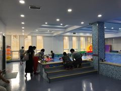 -乐悠游亲子游泳俱乐部