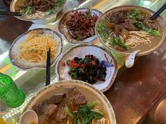 -金杨拉面王小吃面馆·牛三宝面·红烧牛肉粉