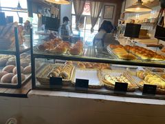 面包甜点陈列柜-仙峰天然面包(迎宾路店)