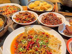 -堂瓦里·33年传统赣菜(第一街区店)