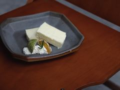 芝士蛋糕-彳亍咖啡·这里(水湾路店)