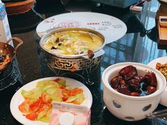 -香山湖家家宴(中山陵店)