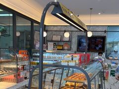 面包甜点陈列柜-面包新语(上地华联店)