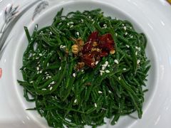 炝拌草原沙葱-德乐海蒙餐