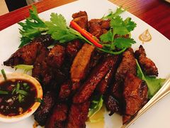 -Thai Pothong Restaurant