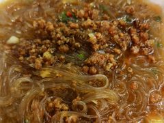 碎牛肉焖粉丝-曾牛肉