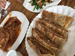 -溢心园香河肉饼总店